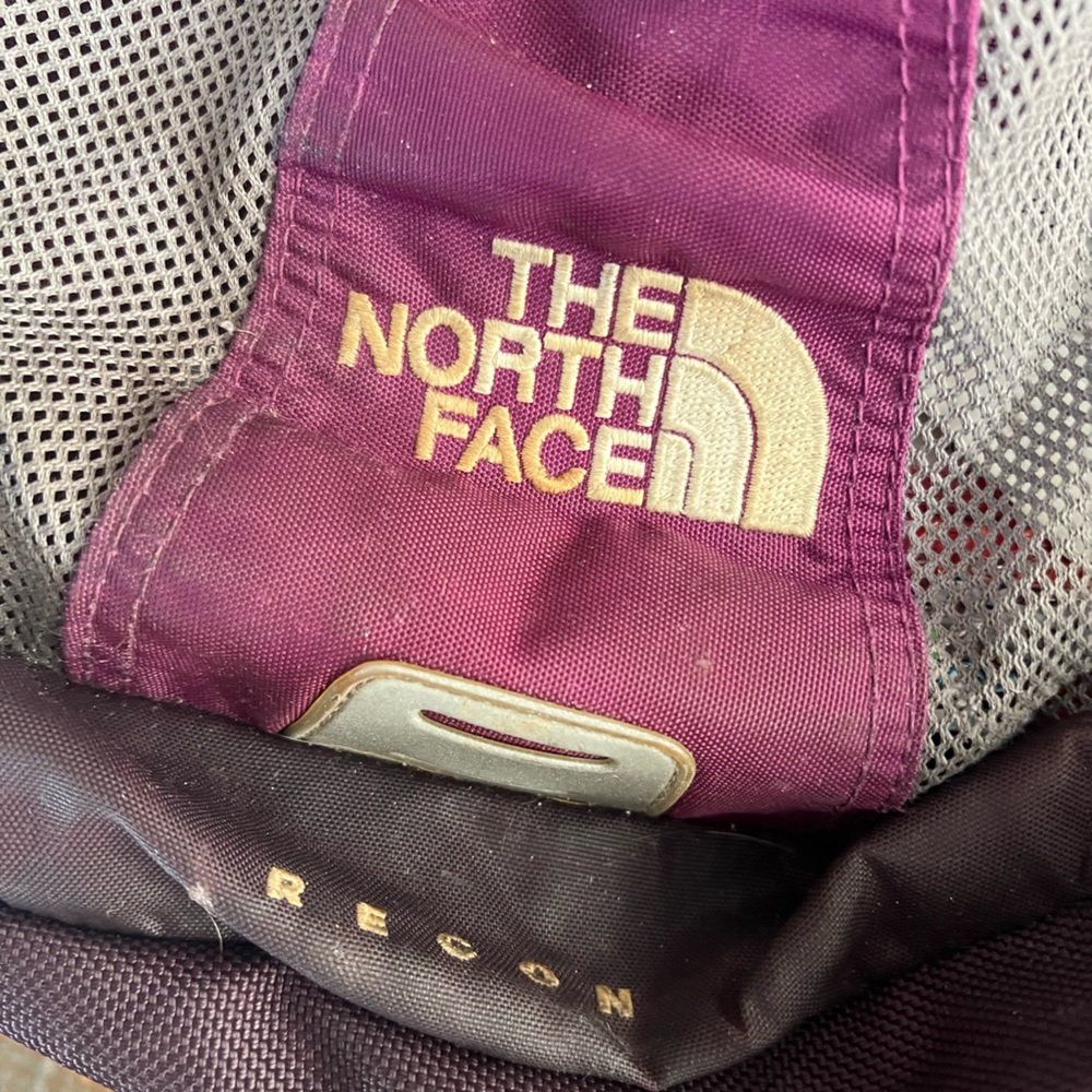 North Face Recon Backpack - Picture 9 of 9